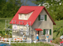PIKO 62072 - G - Wohnhaus mit Gerüst